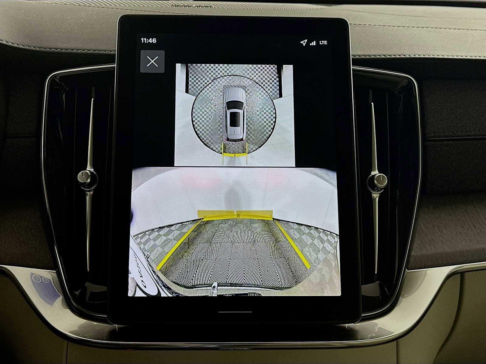 New 2026 Volvo XC90 T8 Ultra w/ Lounge Package image 14