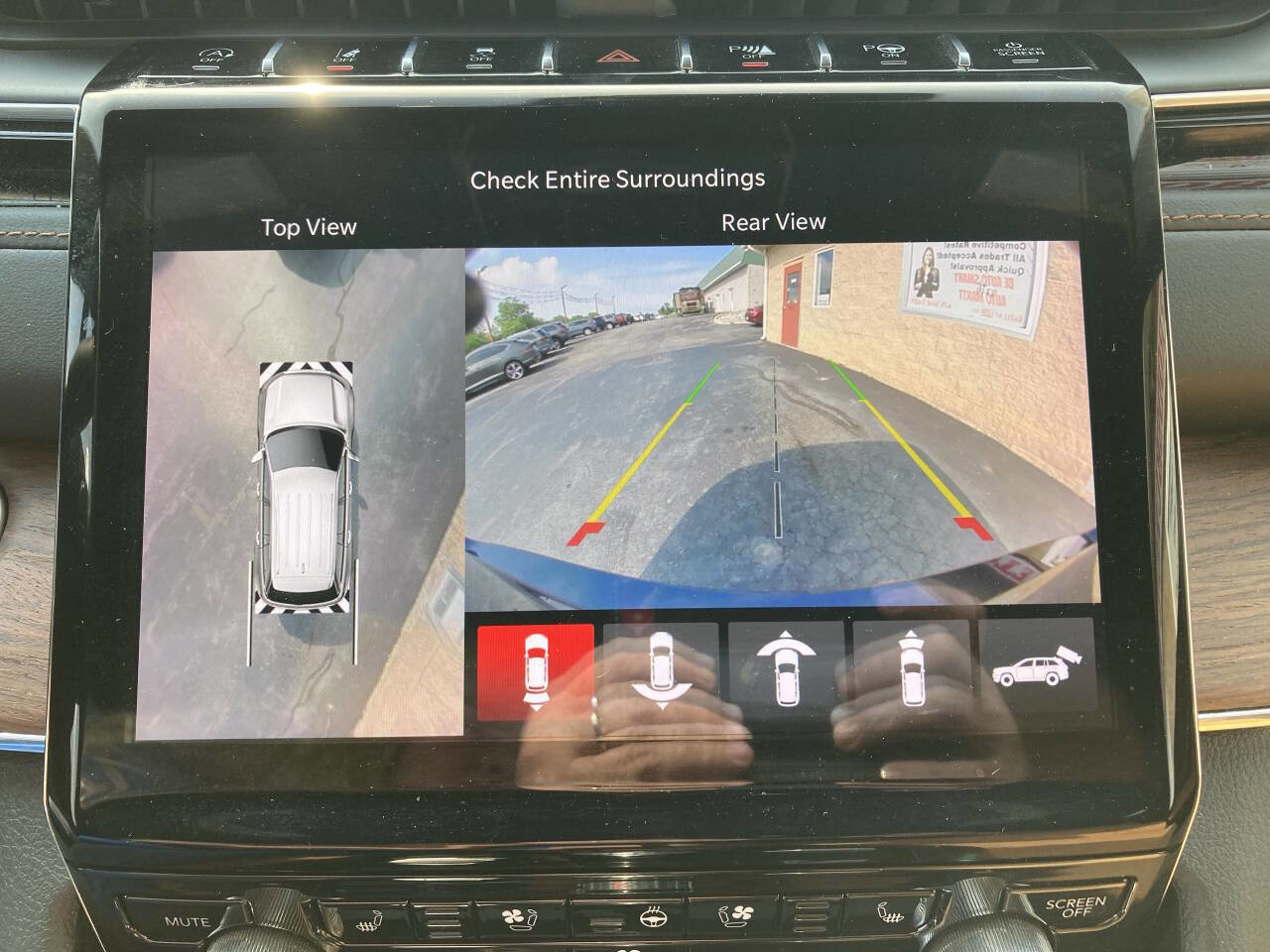 Used 2023 Jeep Grand Cherokee L Summit w/ Advanced Protech Group IV image 36