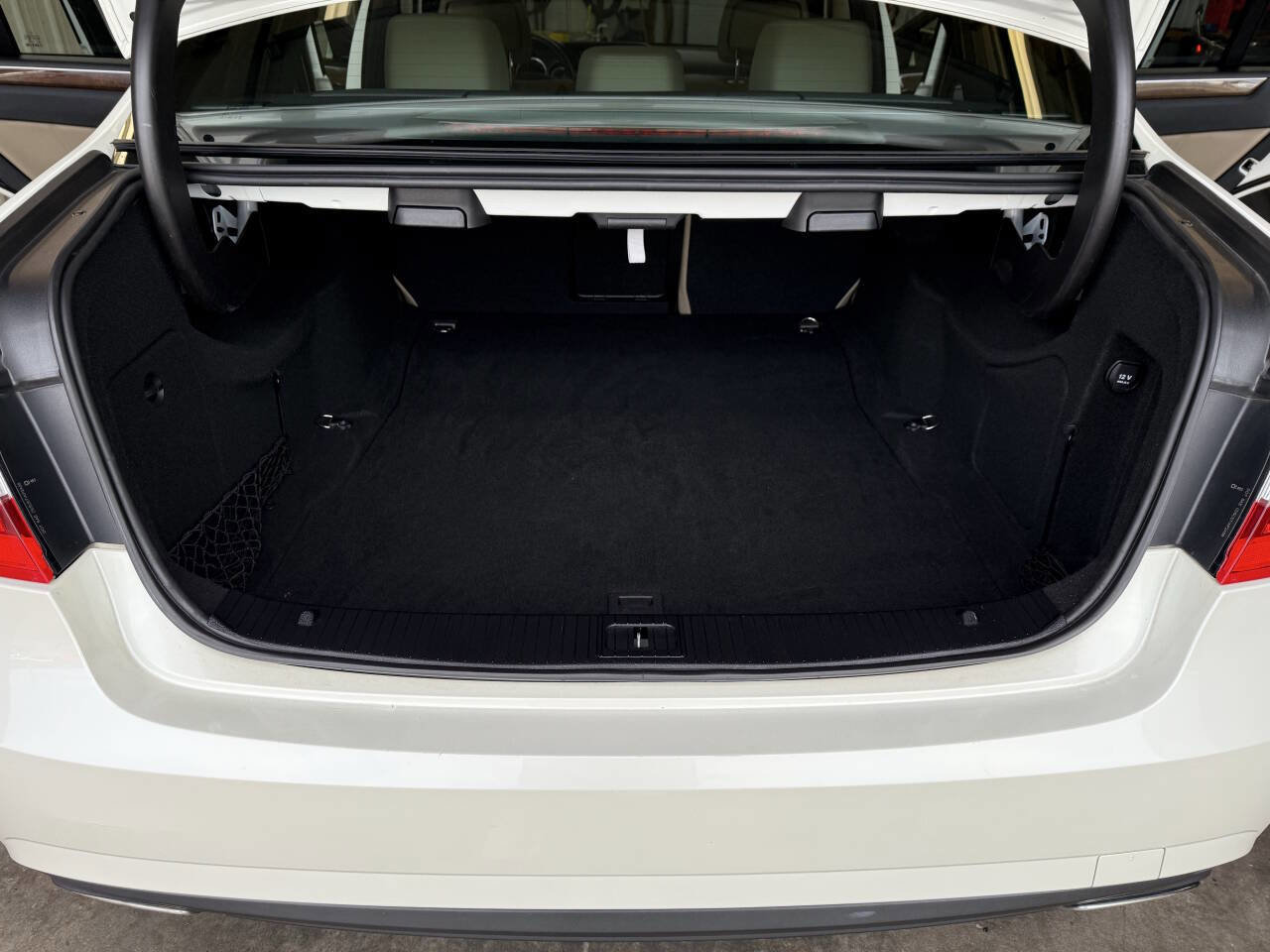 Used 2011 Mercedes-Benz E 350 Sedan image 43