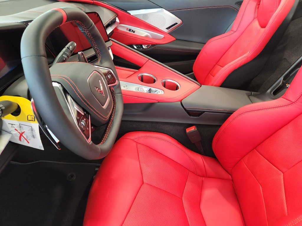 New 2027 Chevrolet Corvette Stingray Convertible w/ Battery Protection Package RWD image 11