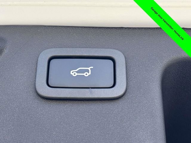 Used 2016 Land Rover Discovery Sport HSE image 36