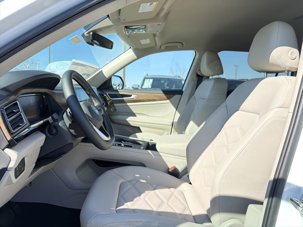 New 2026 Volkswagen Atlas SE image 11