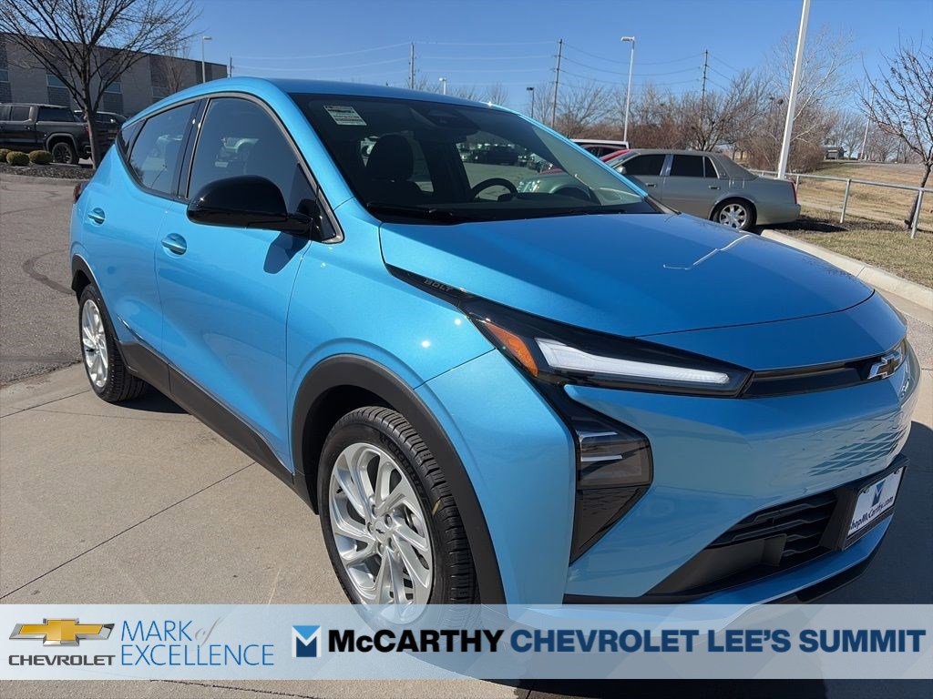 New 2027 Chevrolet Bolt LT w/ Comfort Package FWD image 2