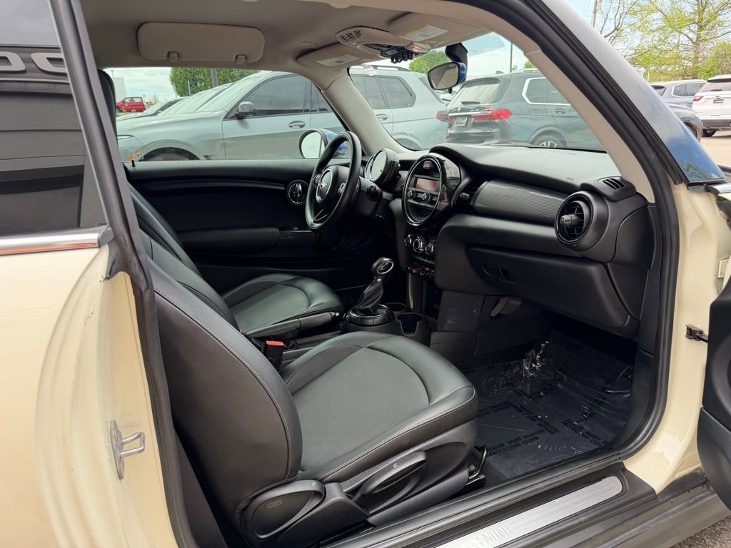 Used 2014 MINI Cooper 2-Door Hardtop FWD image 19