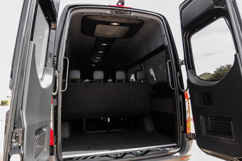 Used 2025 Mercedes-Benz Sprinter 2500 w/ Dashboard Charging Package image 51