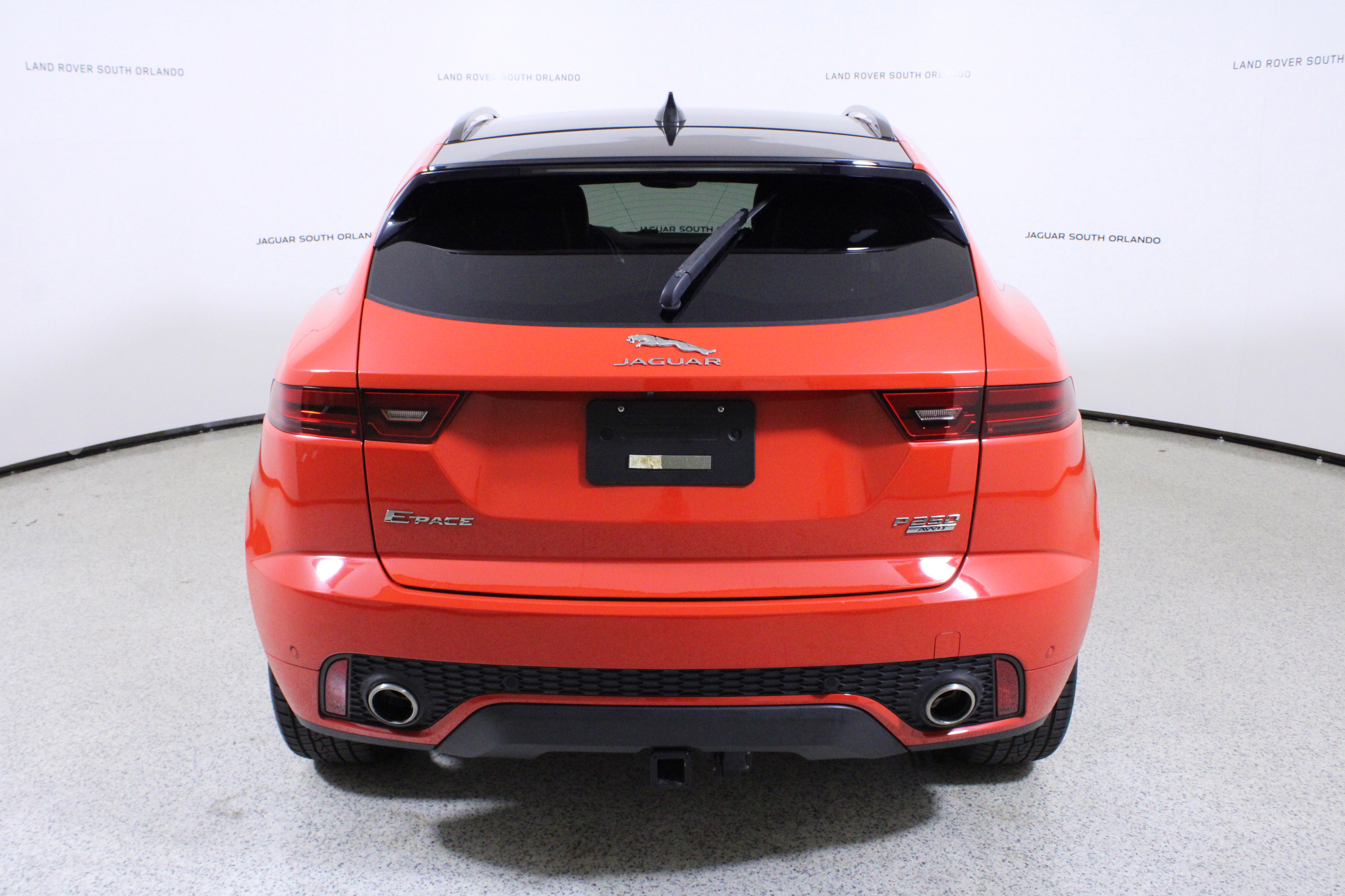 Used 2020 Jaguar E-PACE Checkered Flag image 6