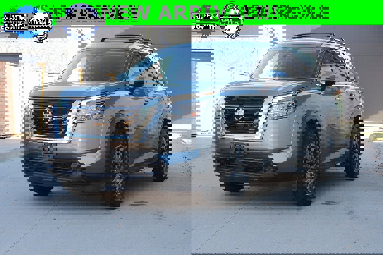 Used 2022 Nissan Pathfinder SV