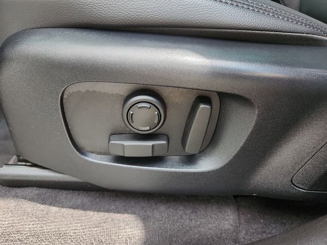 Used 2025 Land Rover Range Rover Velar Dynamic SE image 14