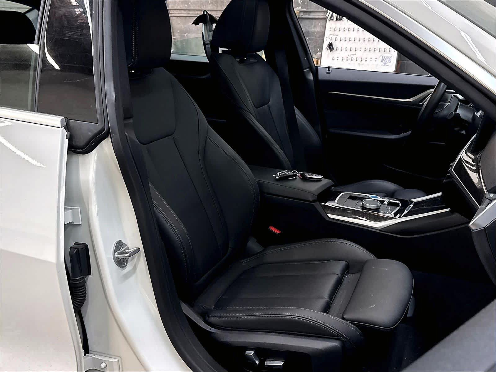 Used 2023 BMW i4 eDrive40 RWD image 10