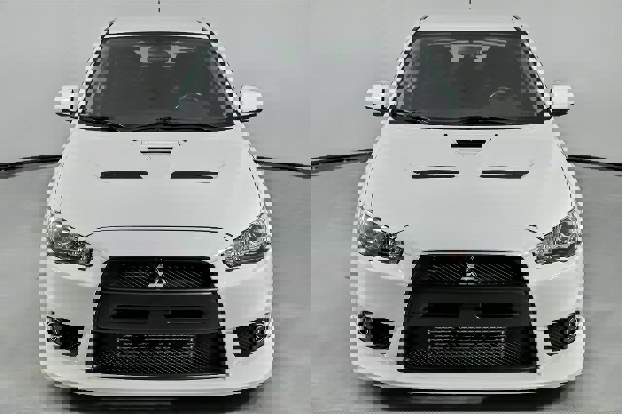 Used 2014 Mitsubishi Lancer Evolution GSR image 5