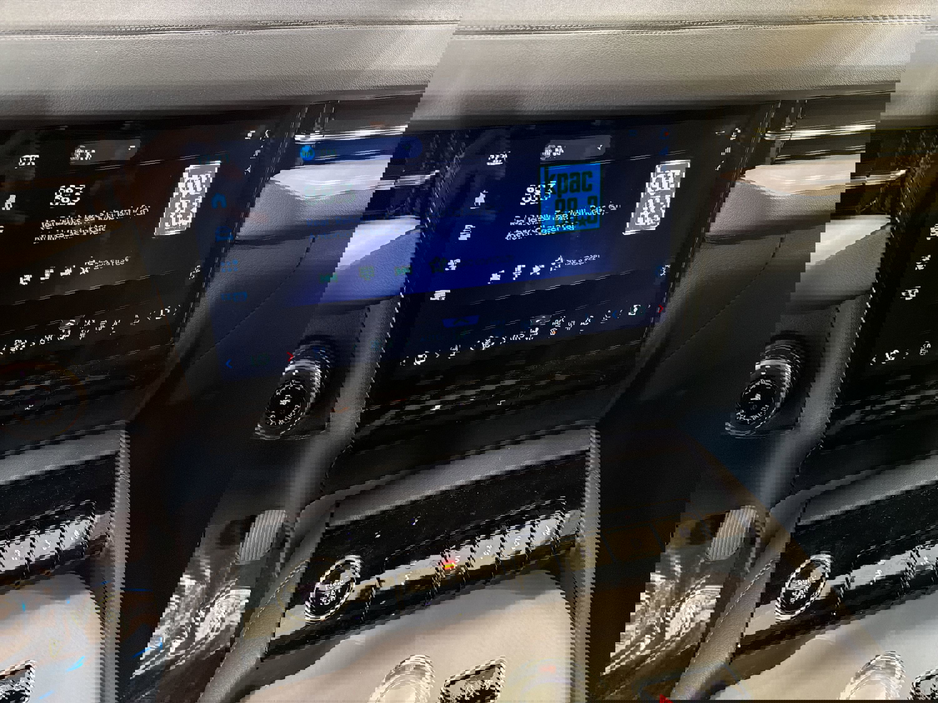 New 2026 Lincoln Navigator Premiere image 17