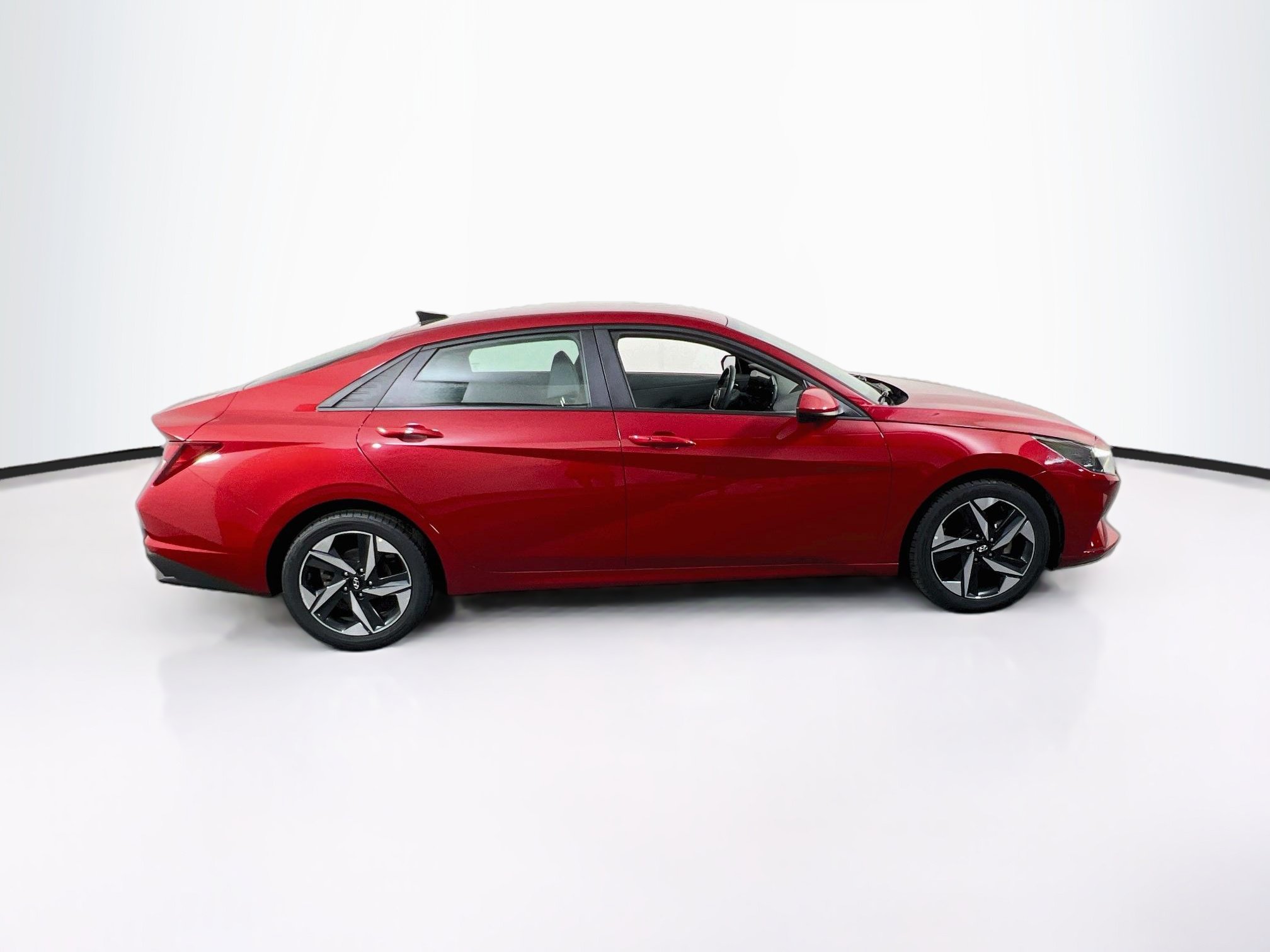 Used 2023 Hyundai Elantra SEL w/ Convenience Package FWD image 4