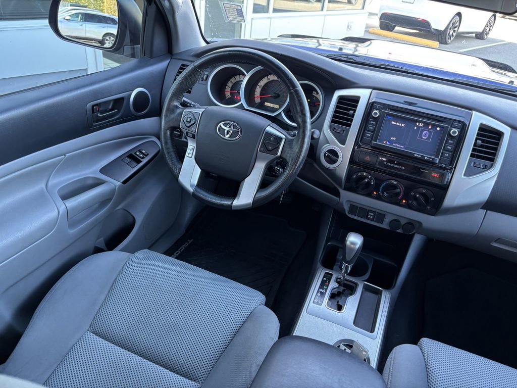 Used 2015 Toyota Tacoma 4x4 Access Cab V6 w/ TRD Sport Package image 20