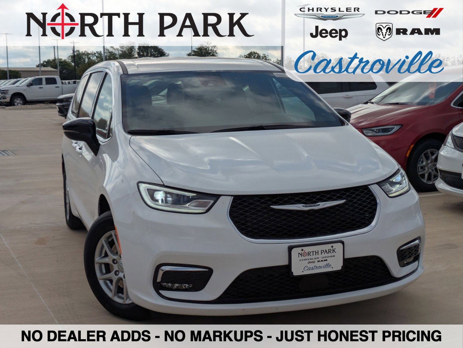 New 2026 Chrysler Pacifica Select