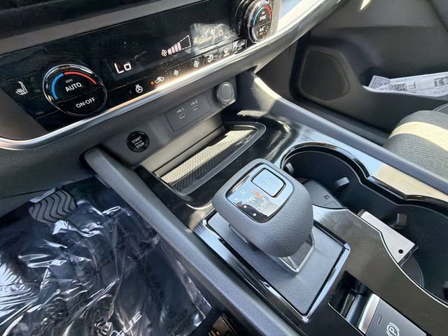 New 2026 Nissan Rogue SV w/ Cold Weather Package AWD/4WD image 19