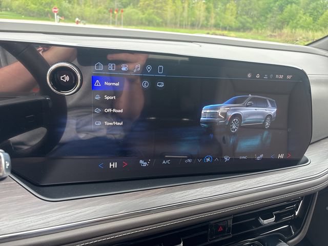 New 2026 Chevrolet Tahoe LT w/ Comfort Package AWD/4WD image 4