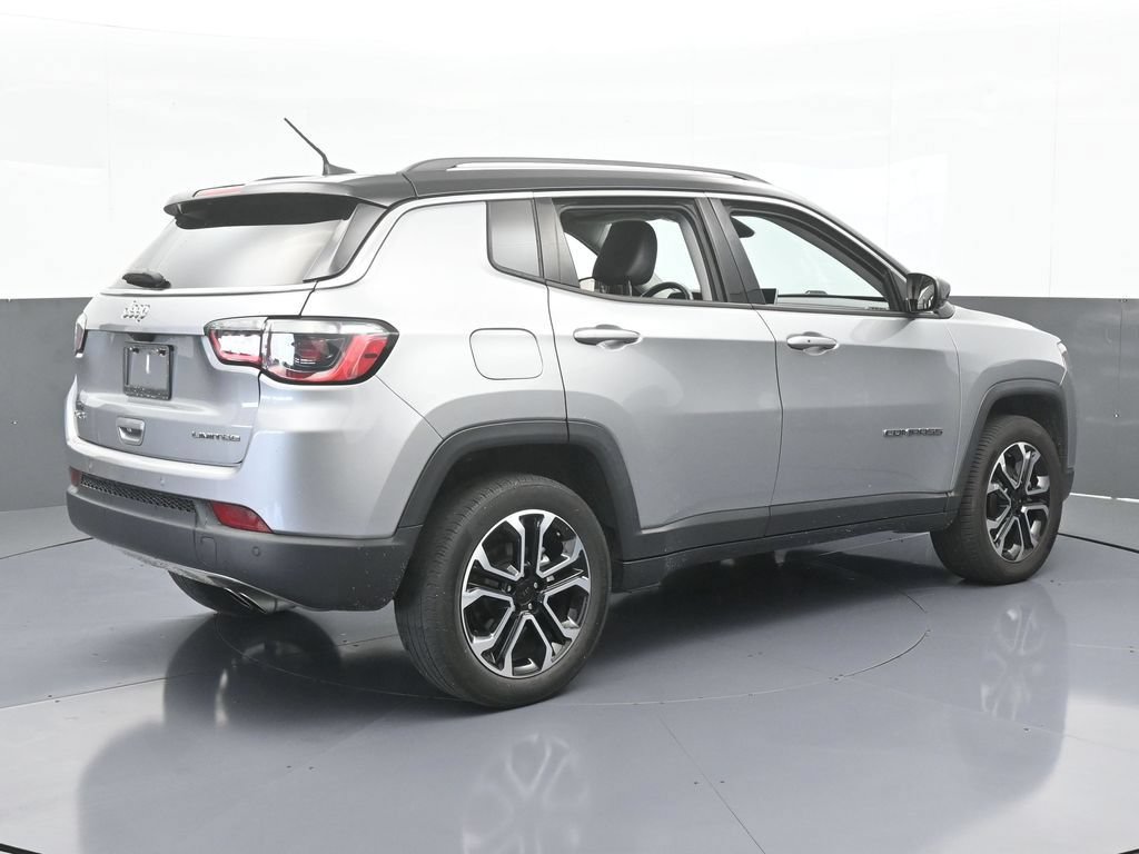 Used 2022 Jeep Compass Limited w/ Sun and Sound Group AWD/4WD image 6