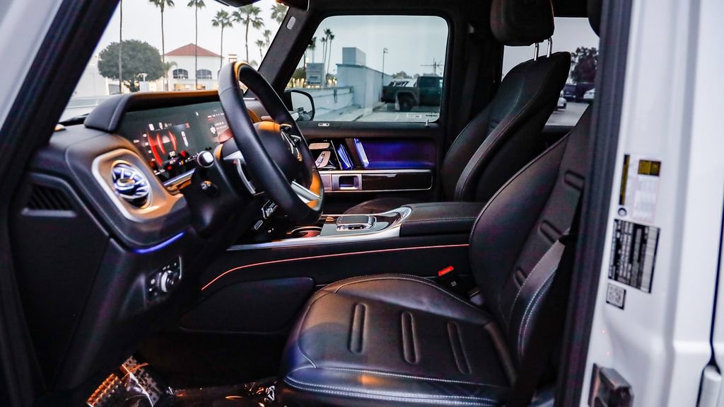 Used 2025 Mercedes-Benz G 550 image 21