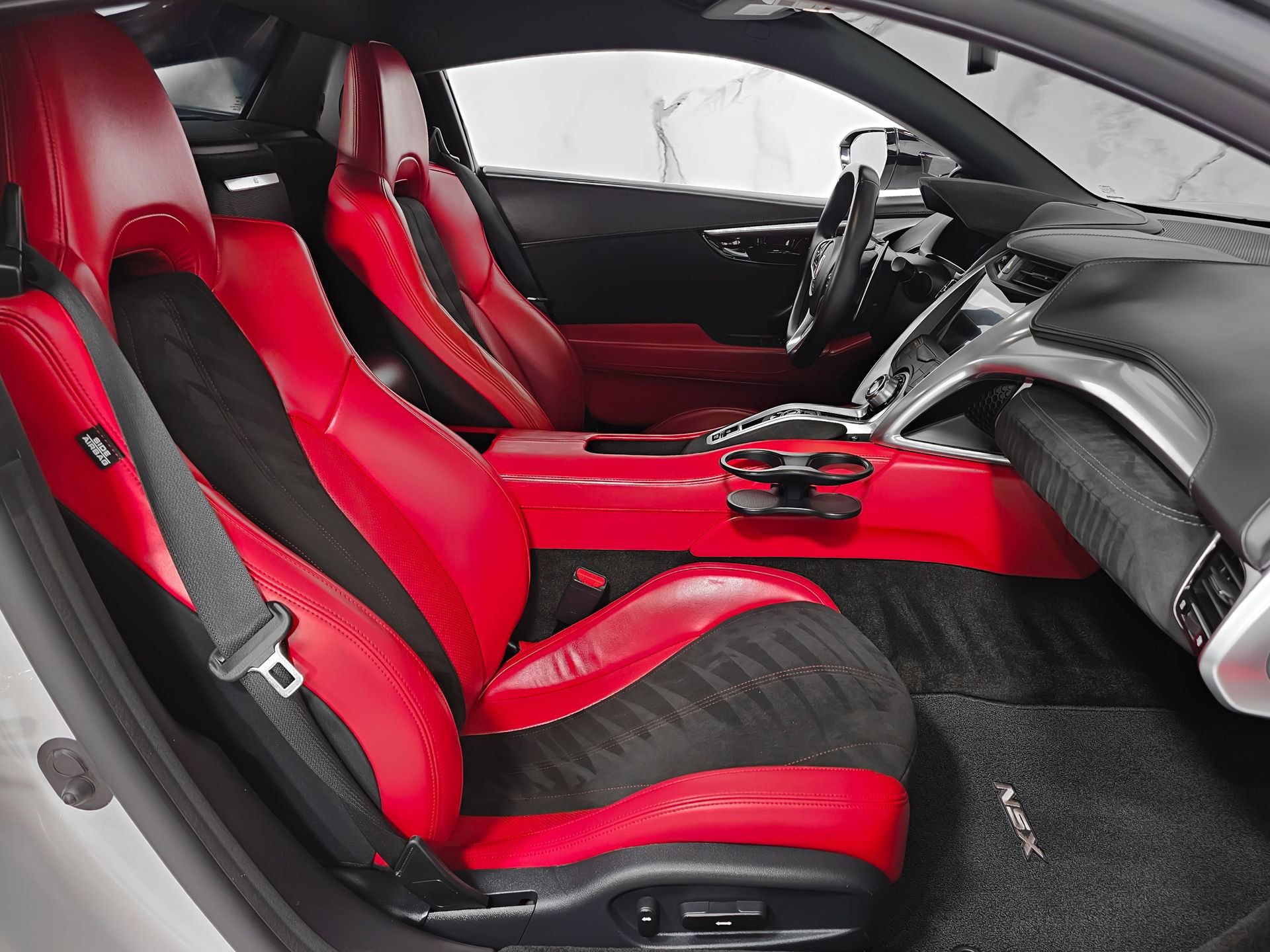 Used 2017 Acura NSX AWD/4WD image 2