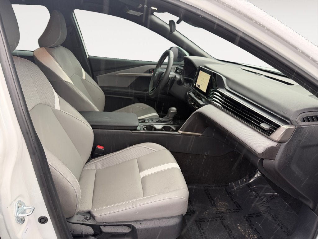 Used 2026 Toyota Camry SE FWD image 24