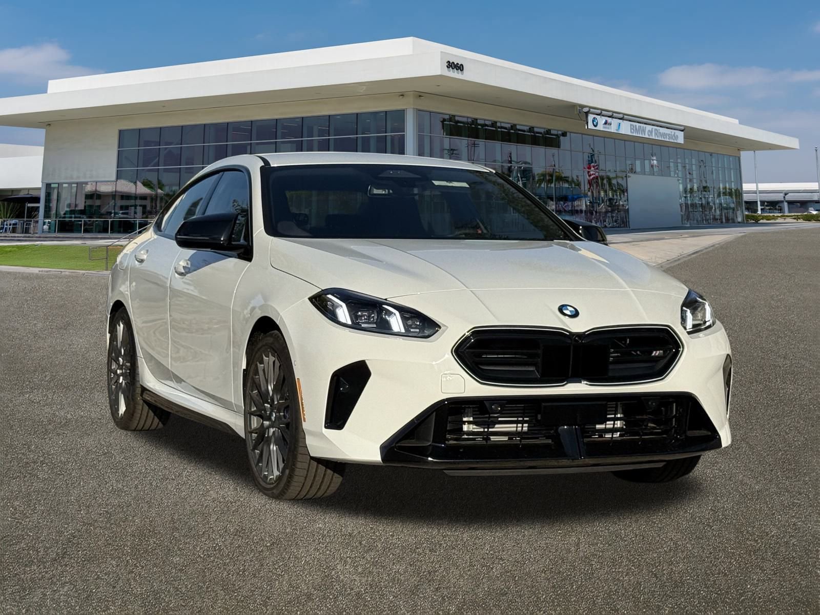 New 2026 BMW M235i xDrive w/ Technology Package image 2