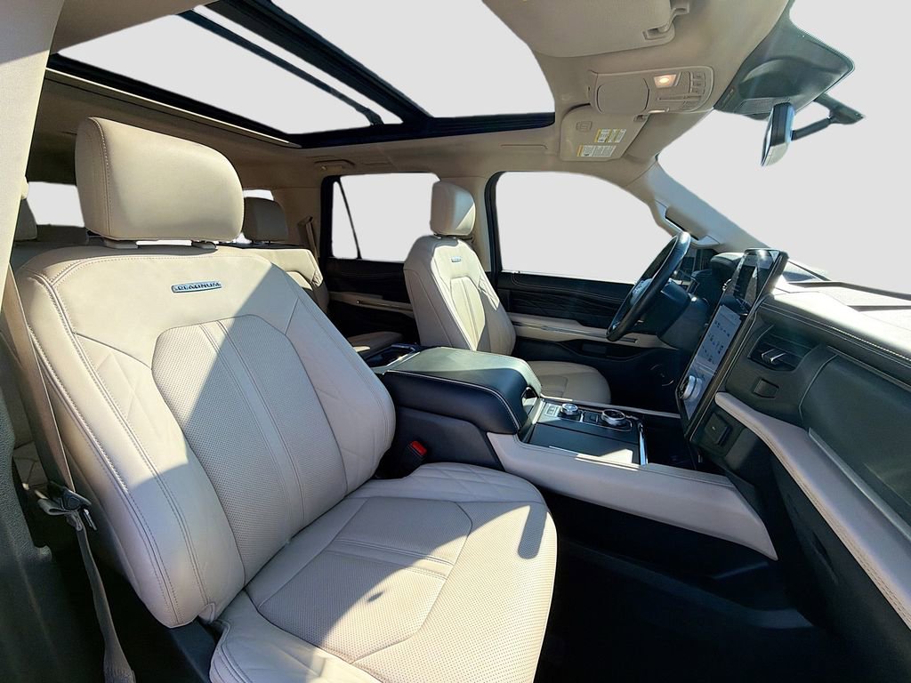 Used 2024 Ford Expedition Max Platinum image 30