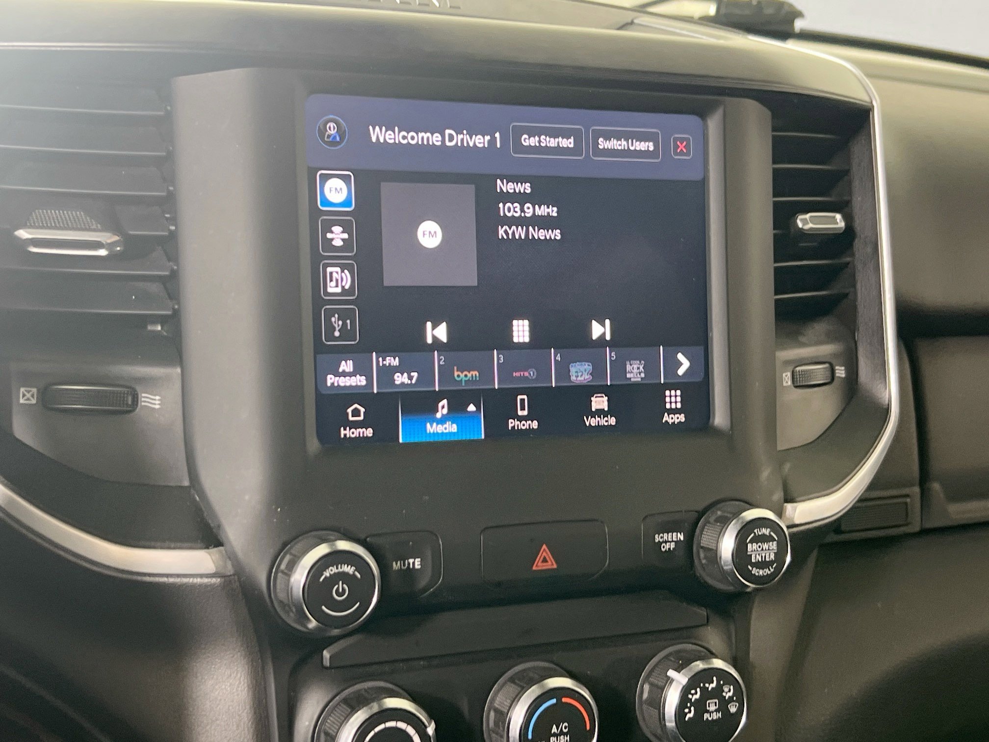 Used 2022 RAM 1500 Big Horn image 14