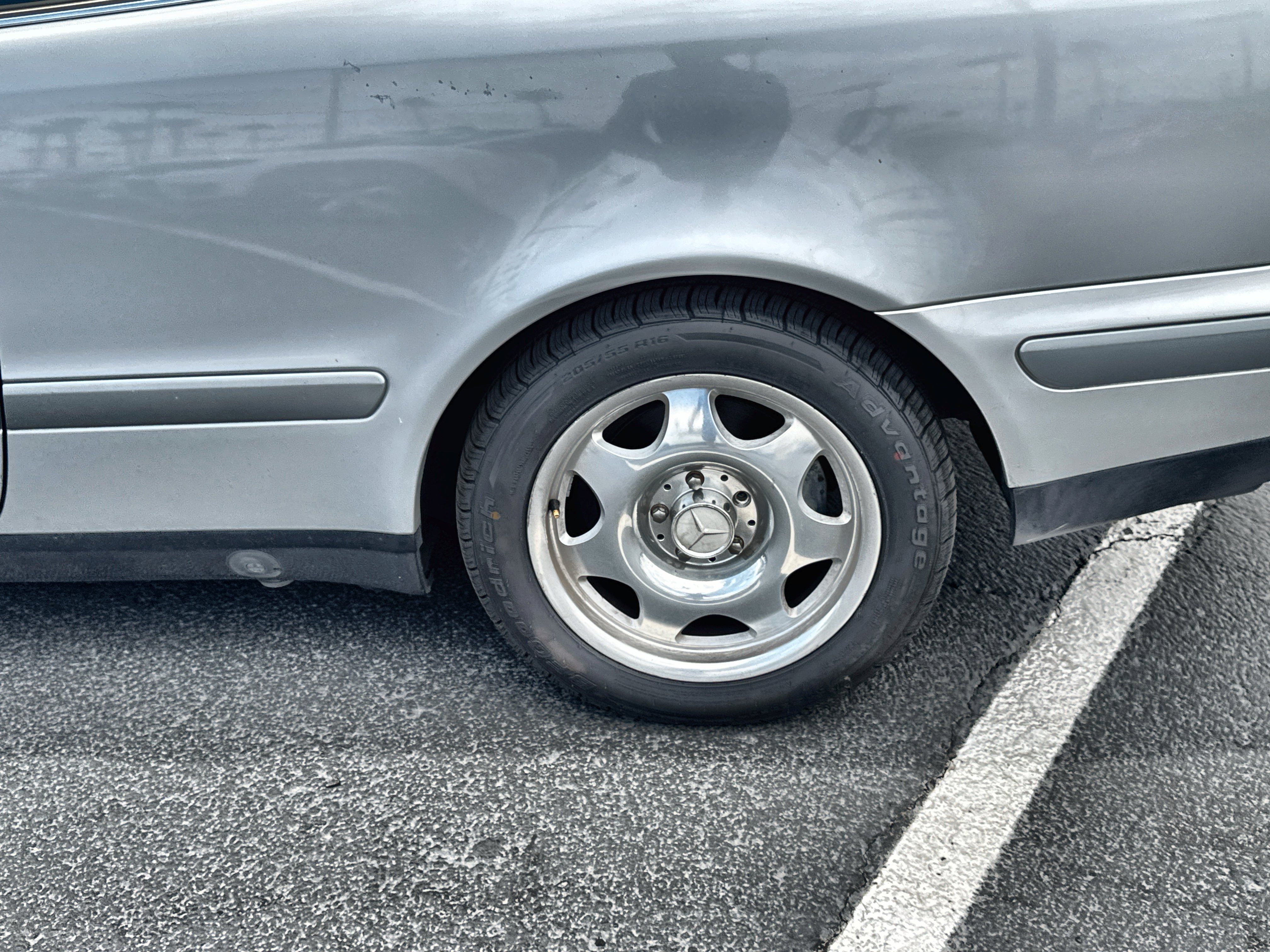 Used 1999 Mercedes-Benz CLK 320 Coupe image 31