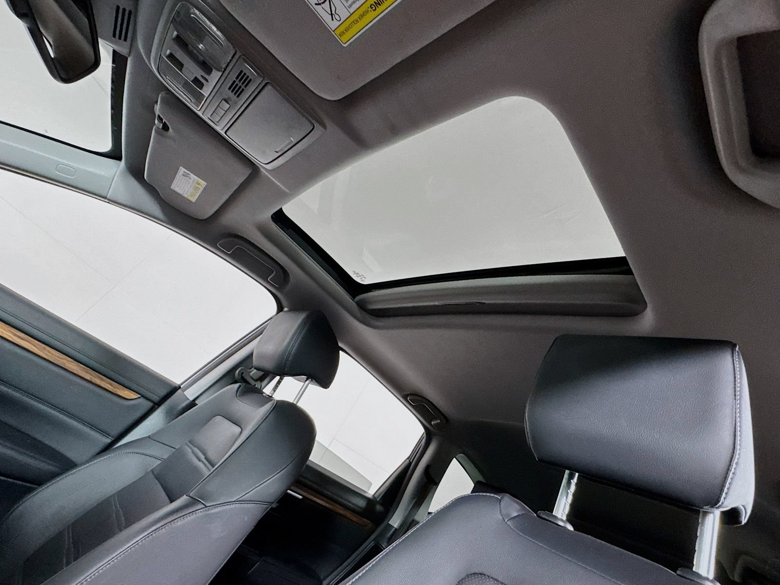 Used 2022 Honda CR-V EX-L image 15