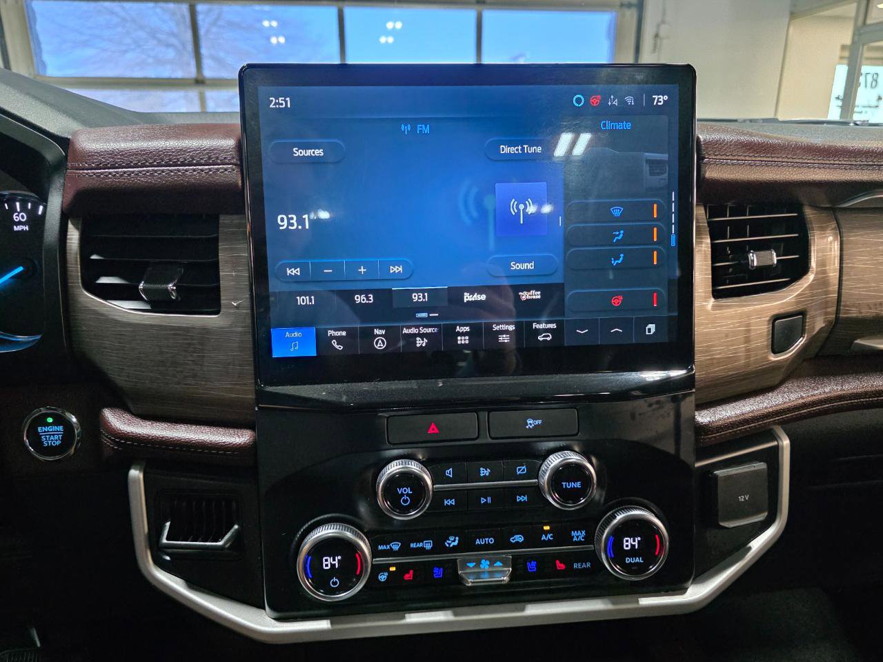 Used 2022 Ford Expedition Max Limited image 36