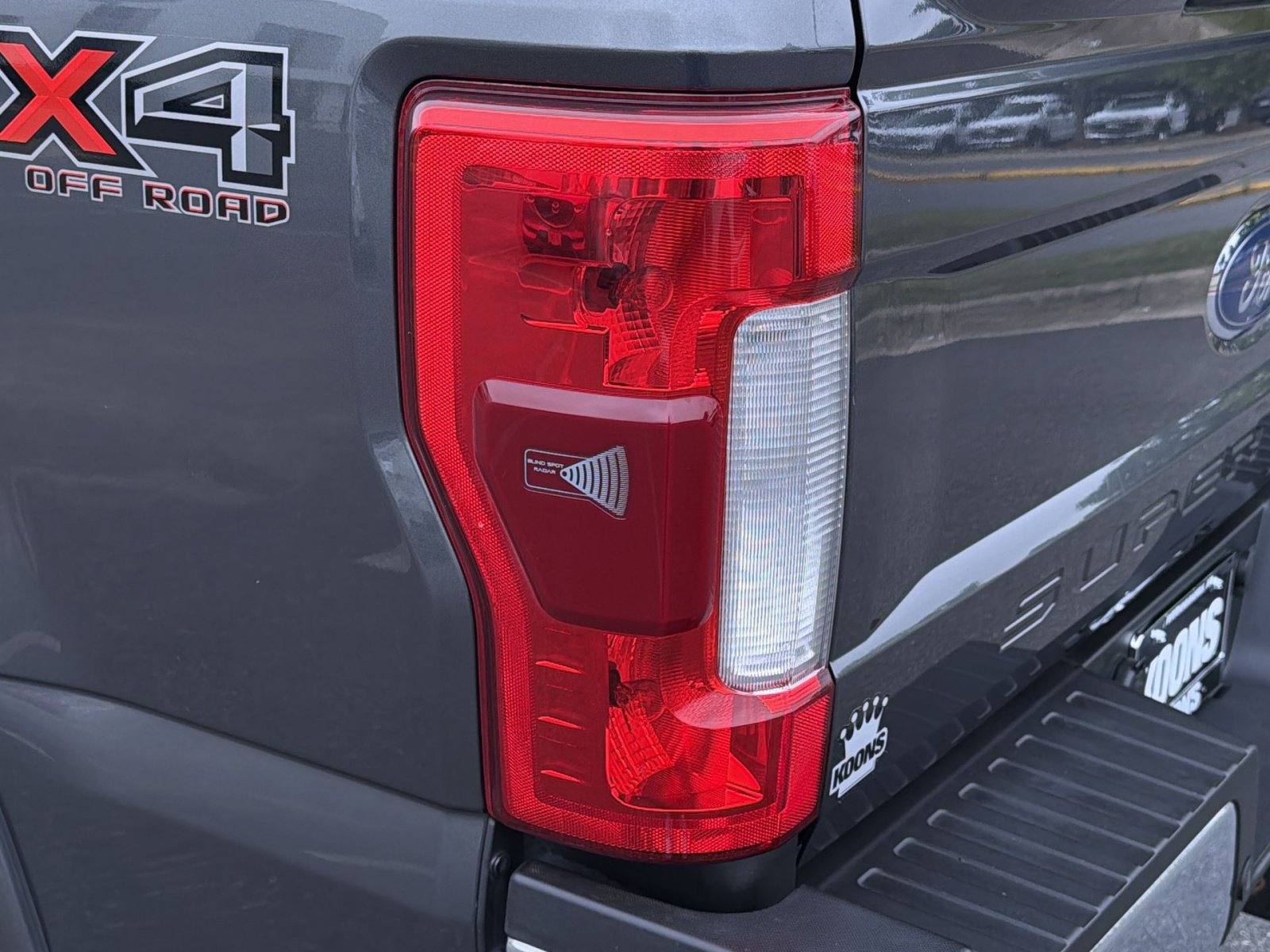 Used 2017 Ford F350 Lariat w/ Lariat Ultimate Package AWD/4WD image 18