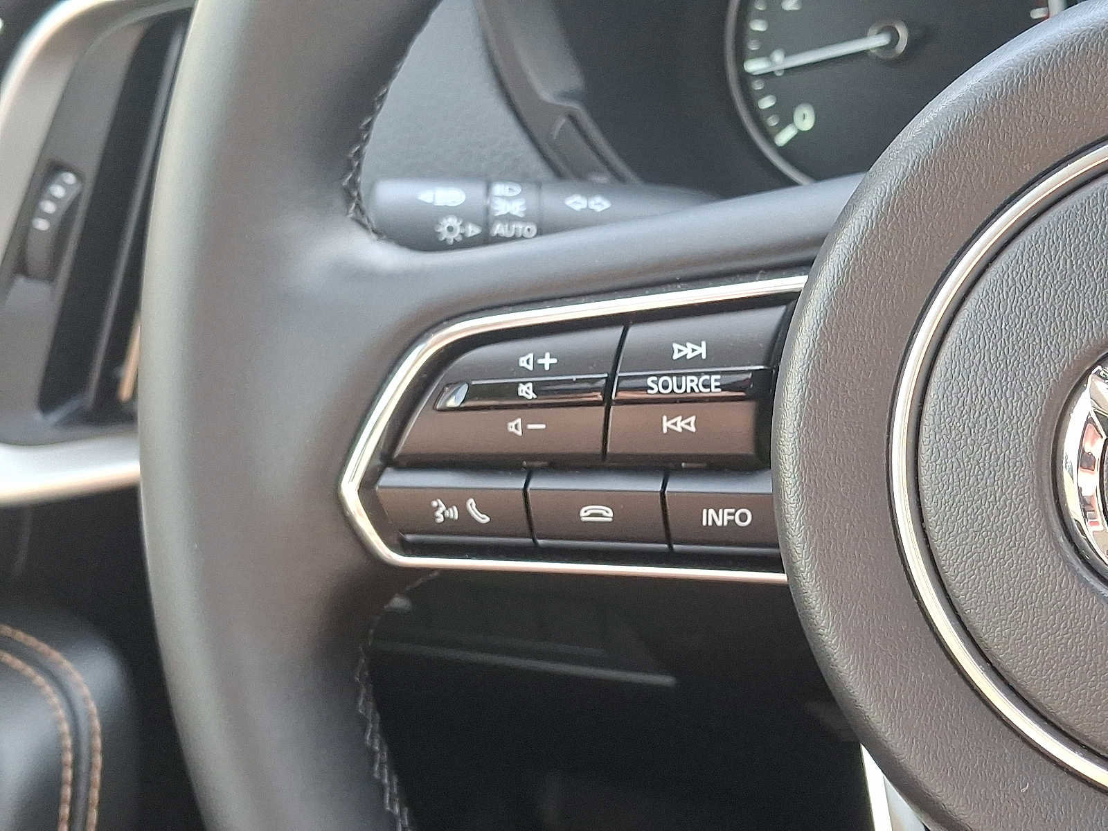 Used 2025 MAZDA CX-90 3.3 Turbo w/ Preferred Package image 22