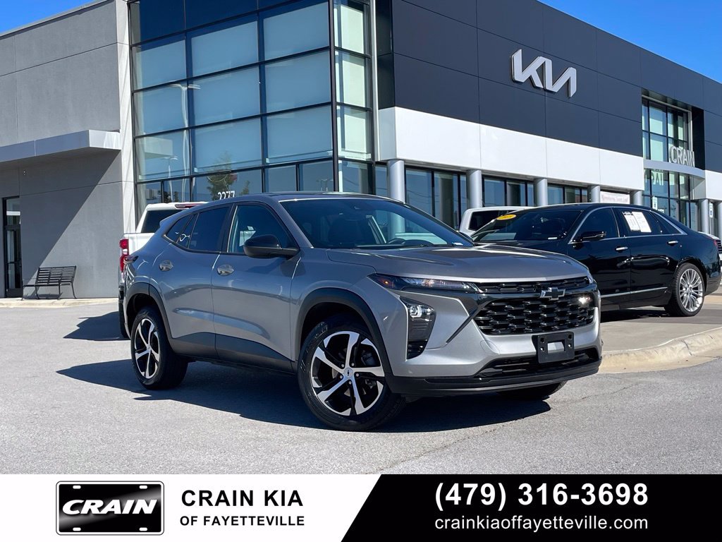 Used 2024 Chevrolet Trax RS
