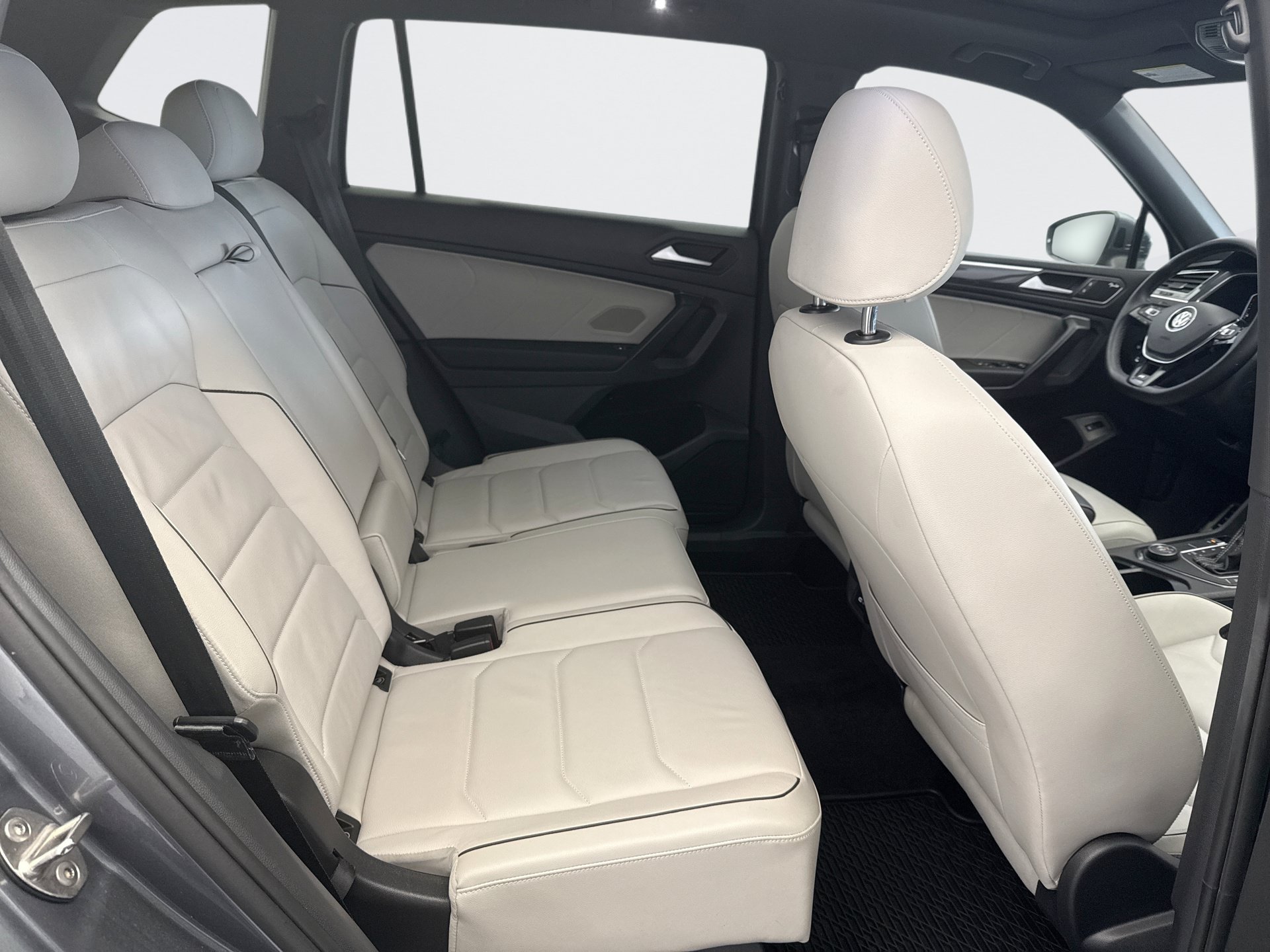 Used 2021 Volkswagen Tiguan SEL Premium R-Line AWD/4WD image 20