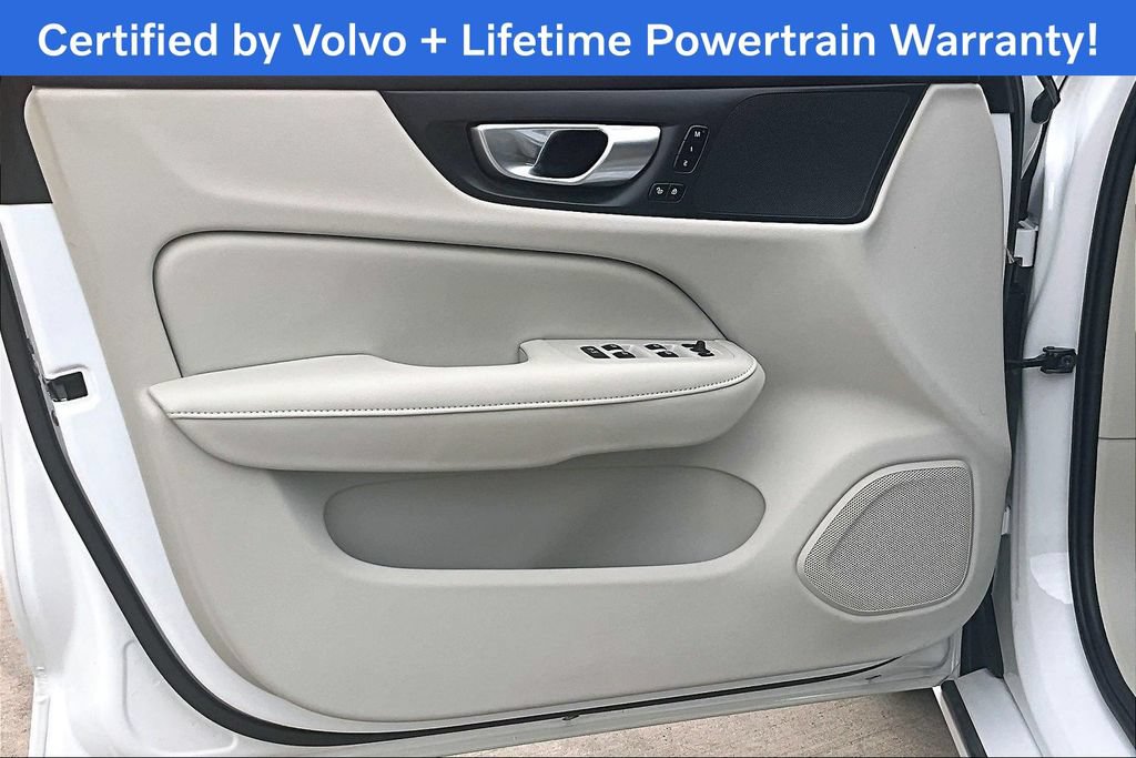 Used 2025 Volvo S60 B5 Plus AWD/4WD image 24