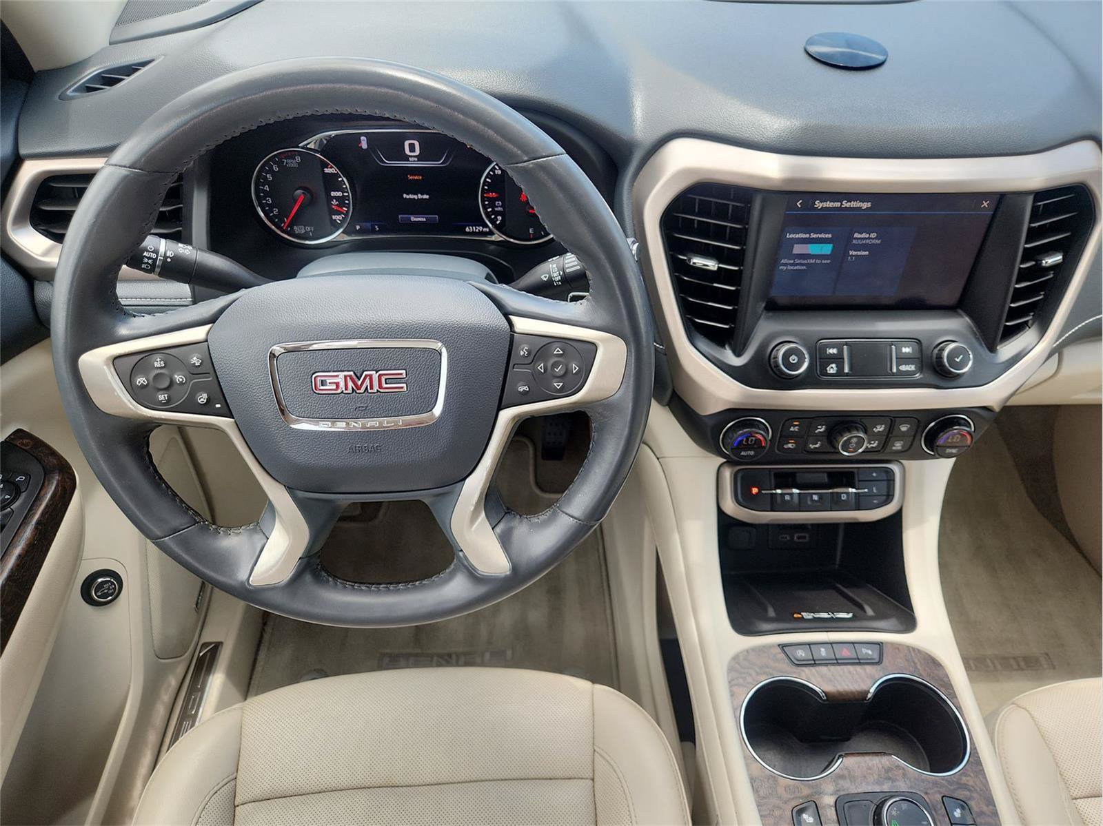 Used 2020 GMC Acadia Denali w/ Trailering Package FWD image 11