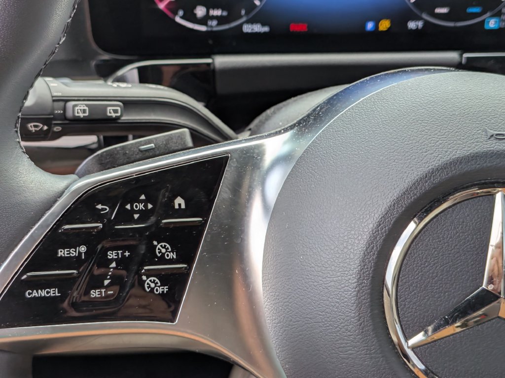 Used 2025 Mercedes-Benz GLA 250 4MATIC image 25