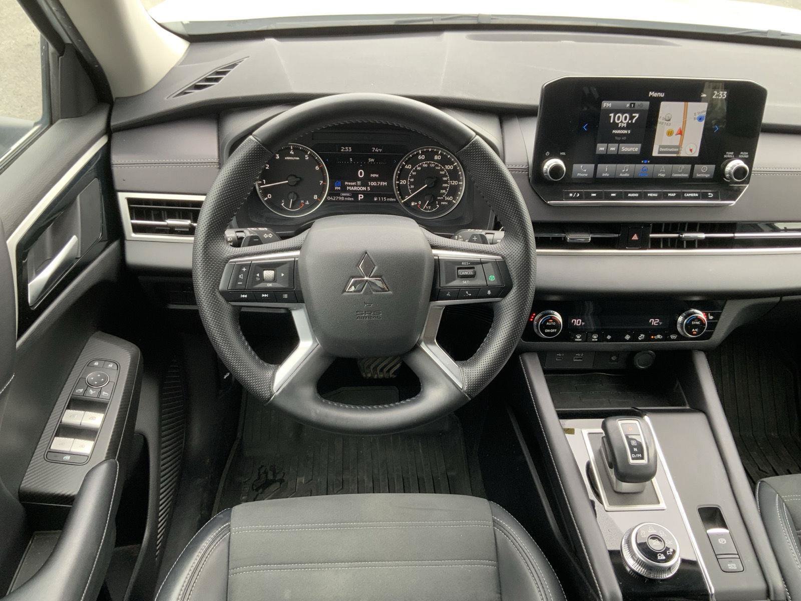 Used 2024 Mitsubishi Outlander SE AWD/4WD image 24