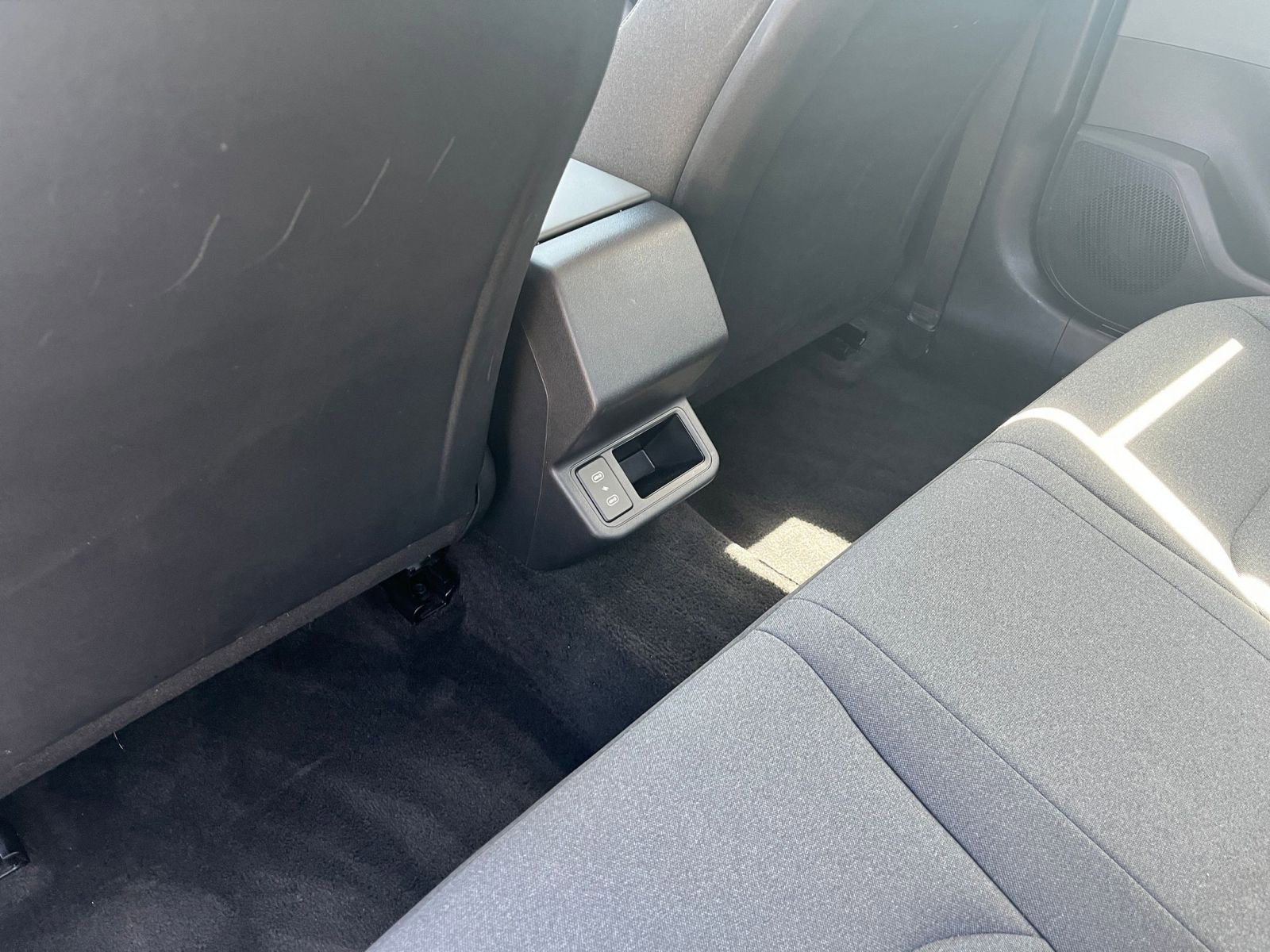 Used 2025 Kia K4 FWD image 24