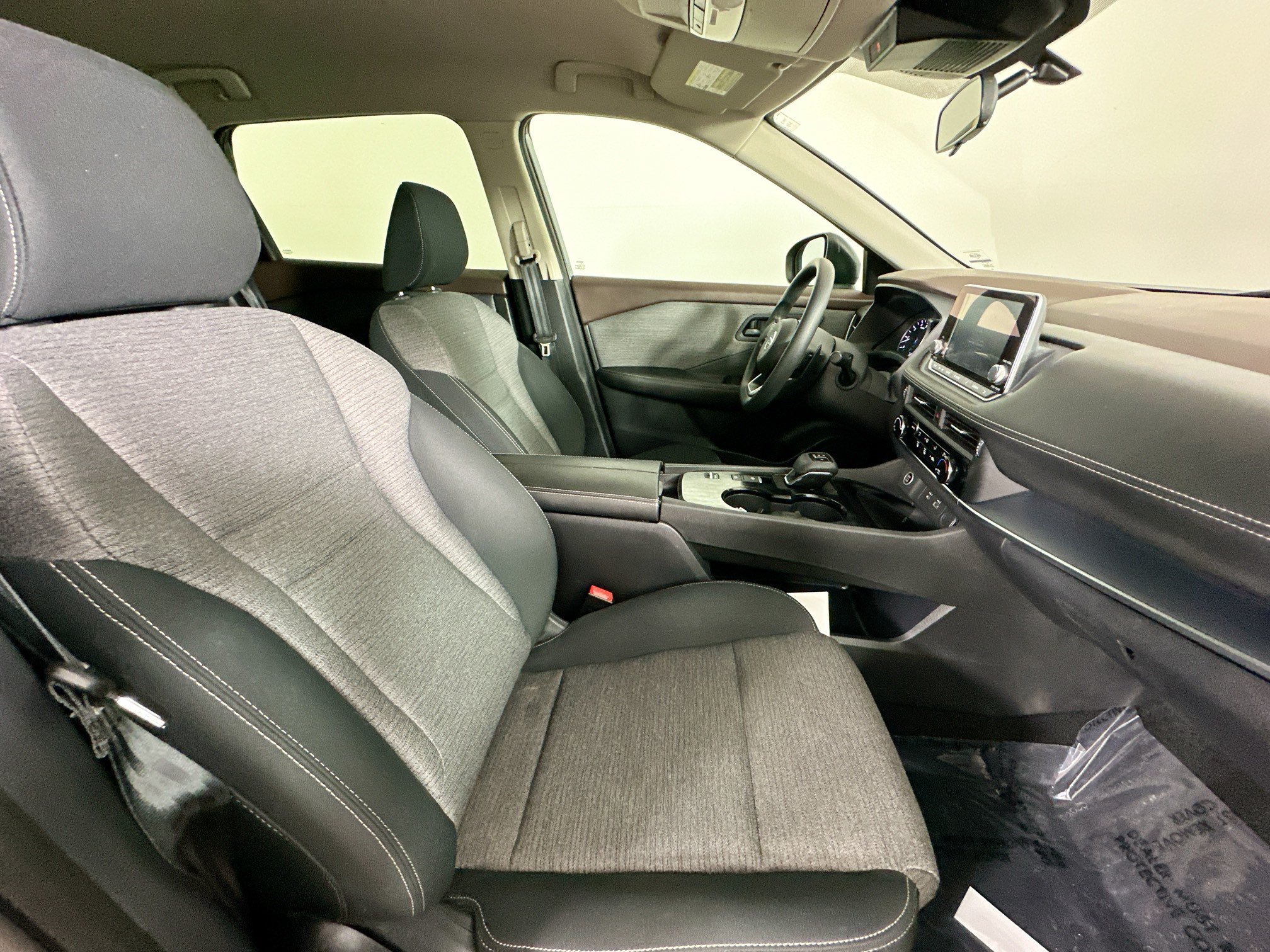 Used 2021 Nissan Rogue S FWD image 38