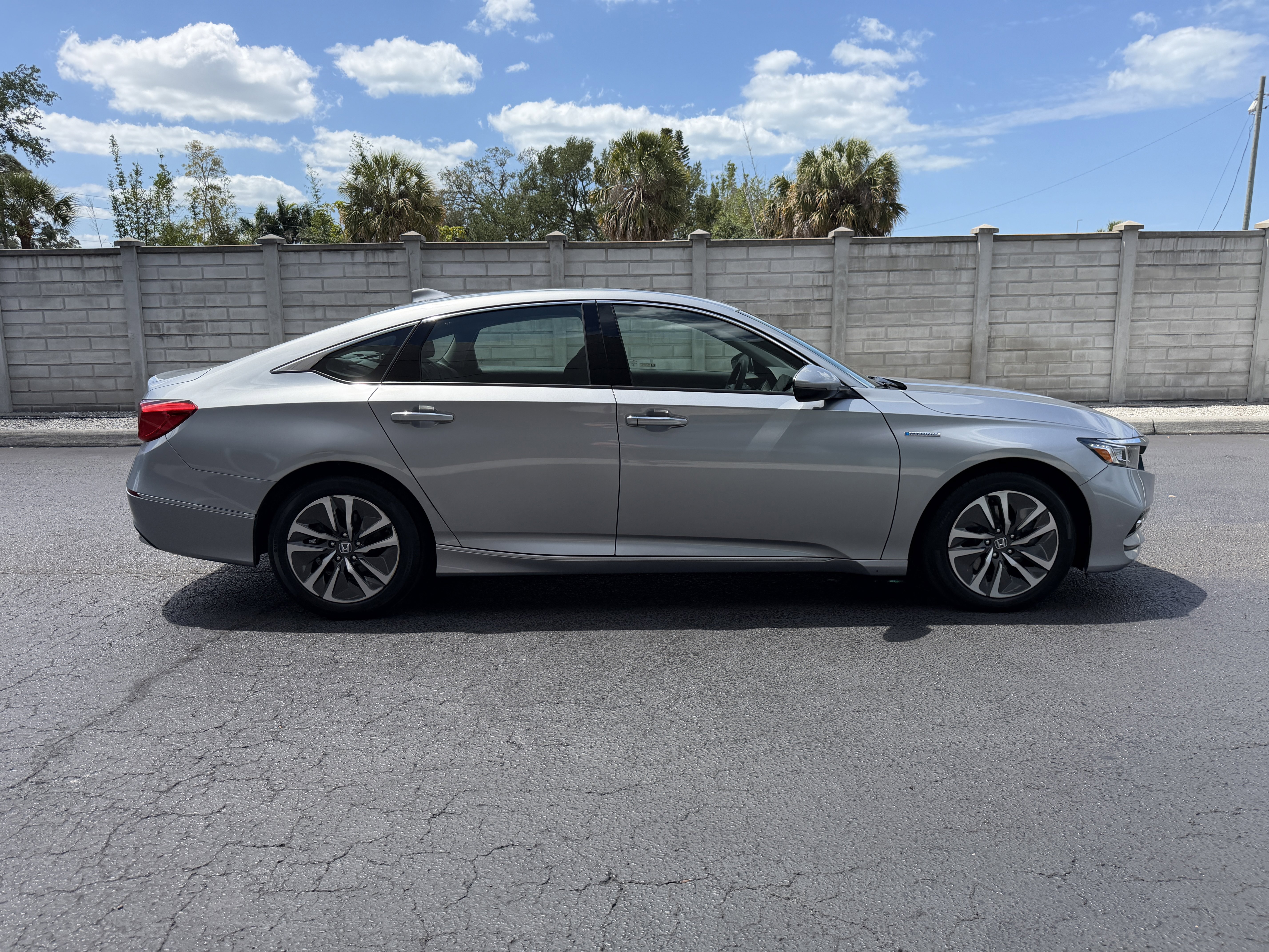 Used 2019 Honda Accord Touring image 7
