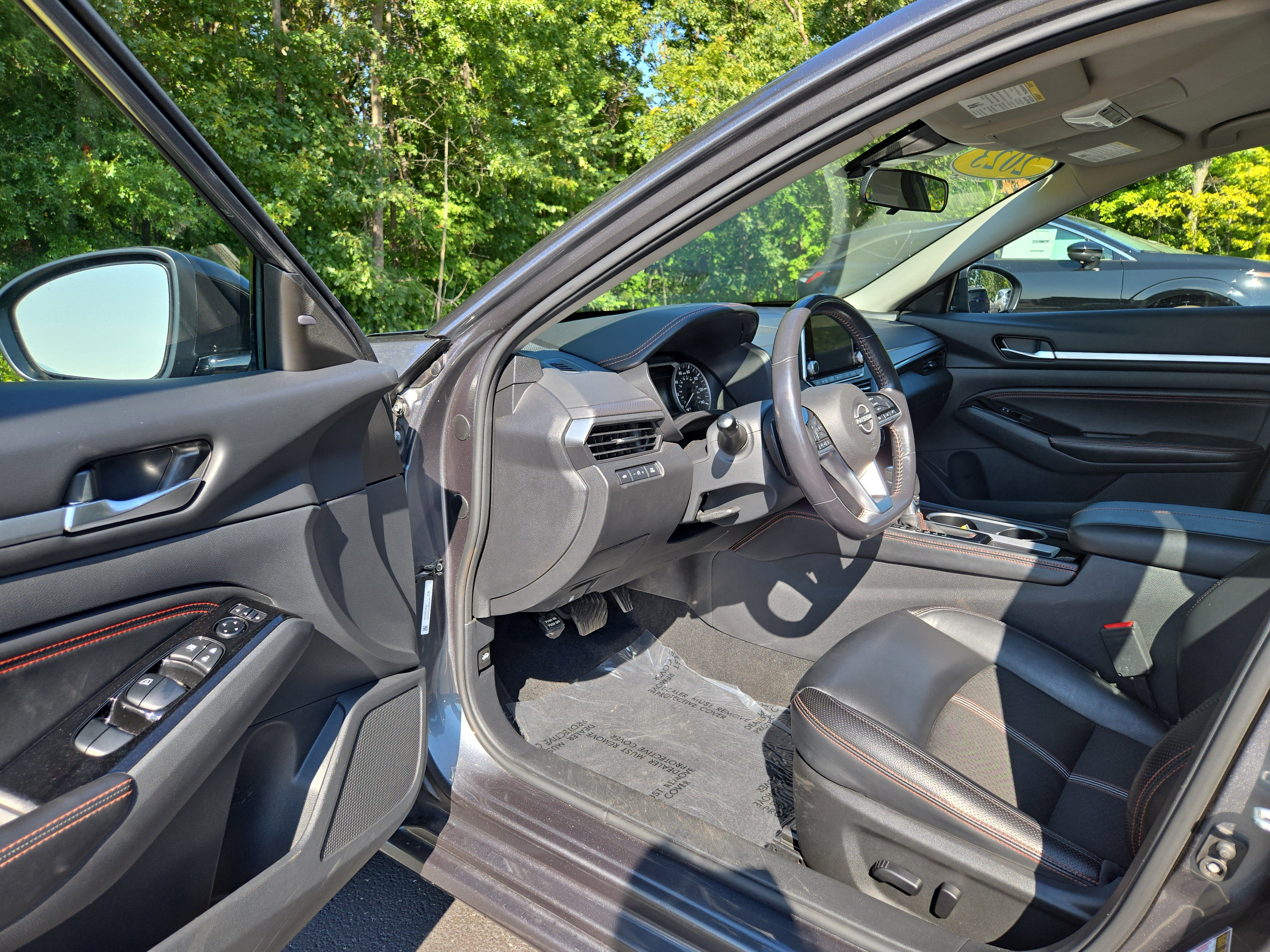 Used 2023 Nissan Altima 2.5 SR image 11