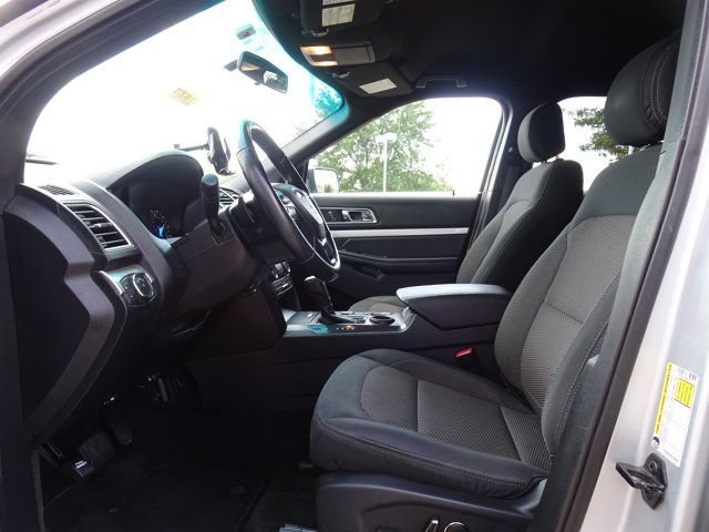 Used 2016 Ford Explorer XLT FWD image 11