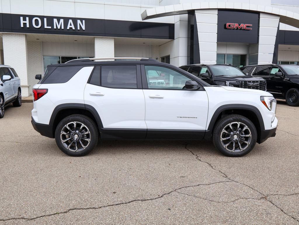 New 2027 GMC Terrain Elevation w/ Elevation Premium Package FWD image 2