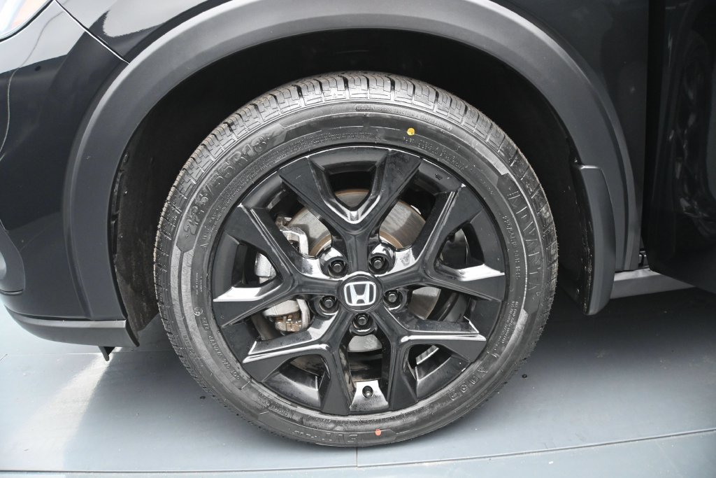 Used 2024 Honda HR-V Sport image 25
