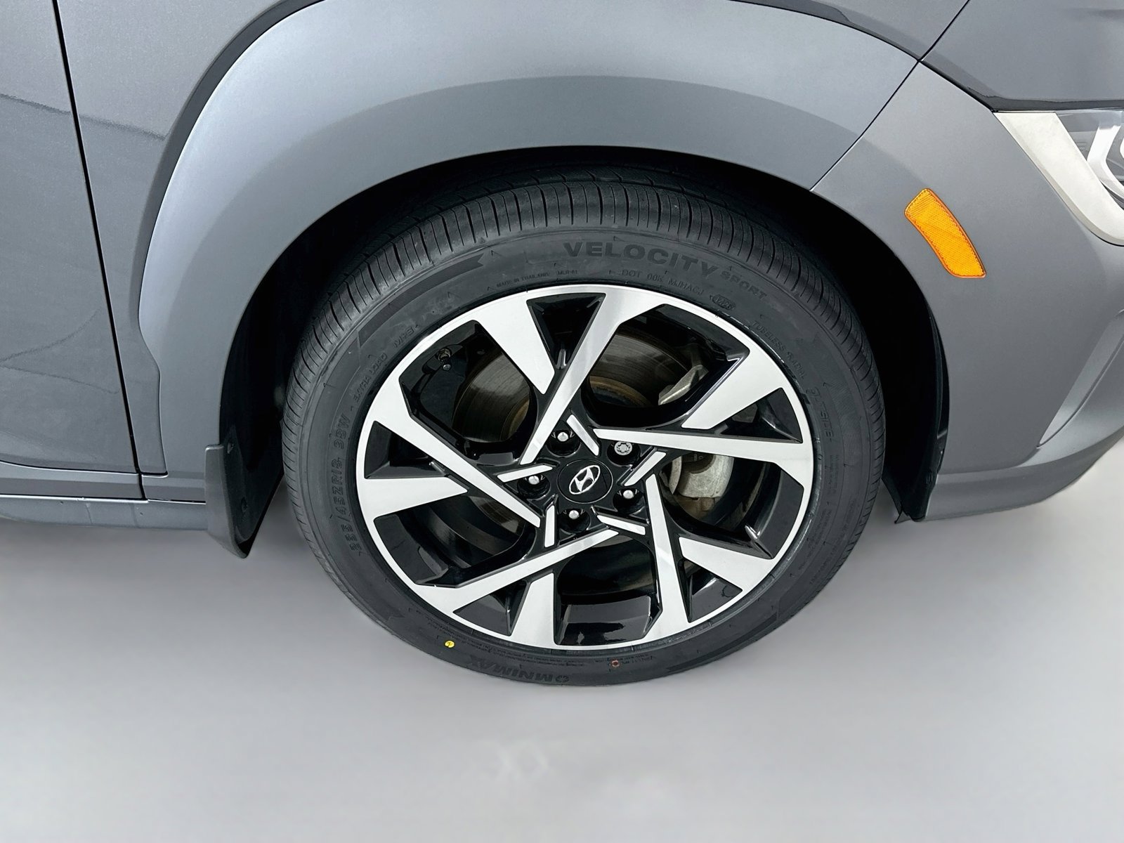 Certified 2022 Hyundai Kona Limited FWD image 36