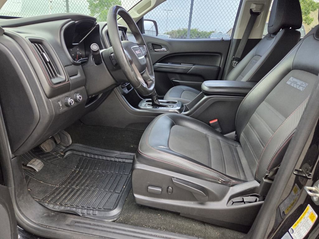 Used 2016 GMC Canyon SLE w/ All Terrain Package AWD/4WD image 4