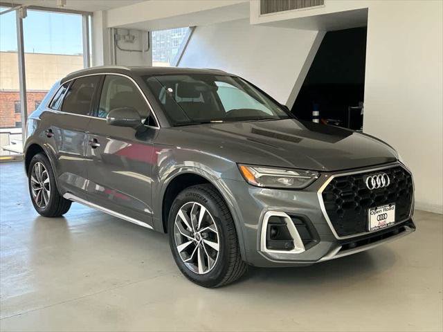 Certified 2025 Audi Q5 2.0T Premium Plus image 3