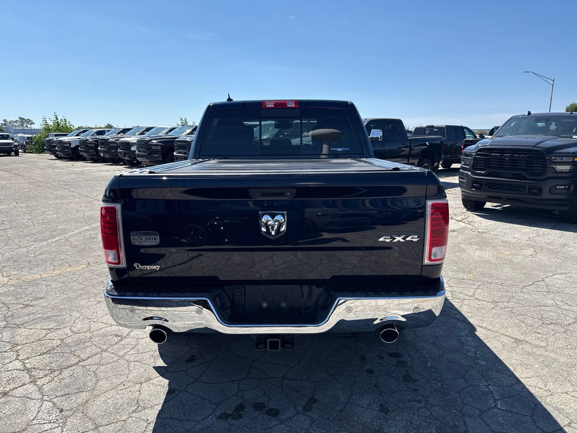 Used 2016 RAM 1500 Laramie Longhorn w/ Convenience Group AWD/4WD image 7