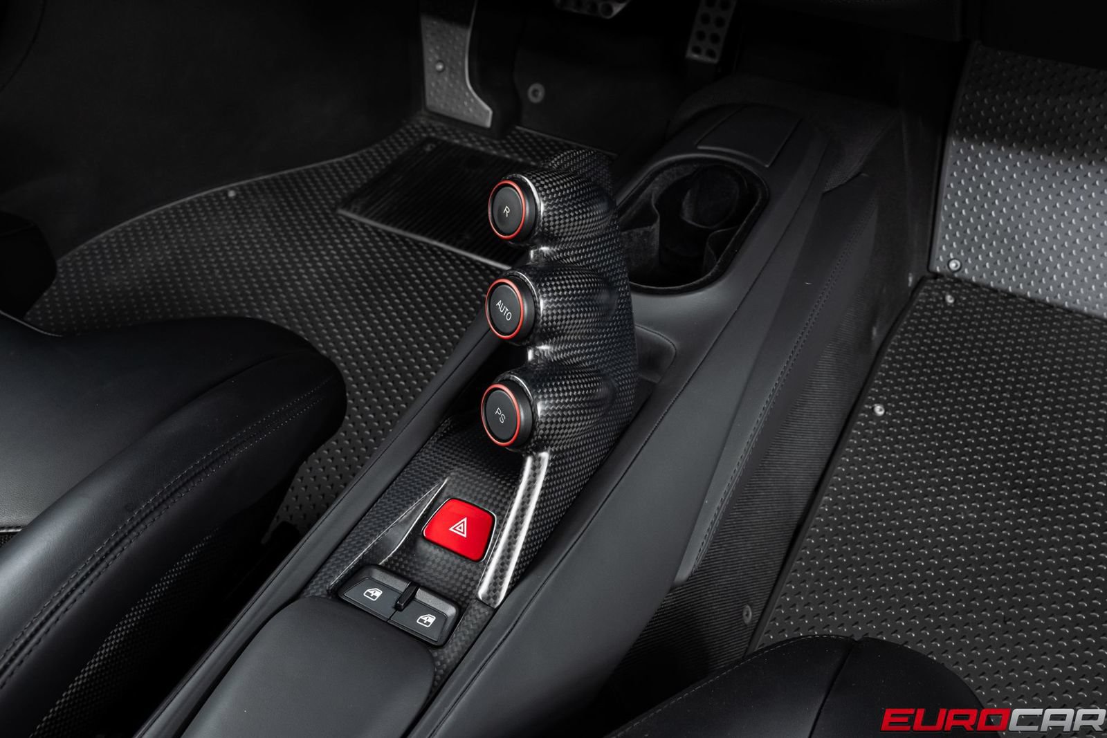 Used 2019 Ferrari 488 Pista Coupe RWD image 38